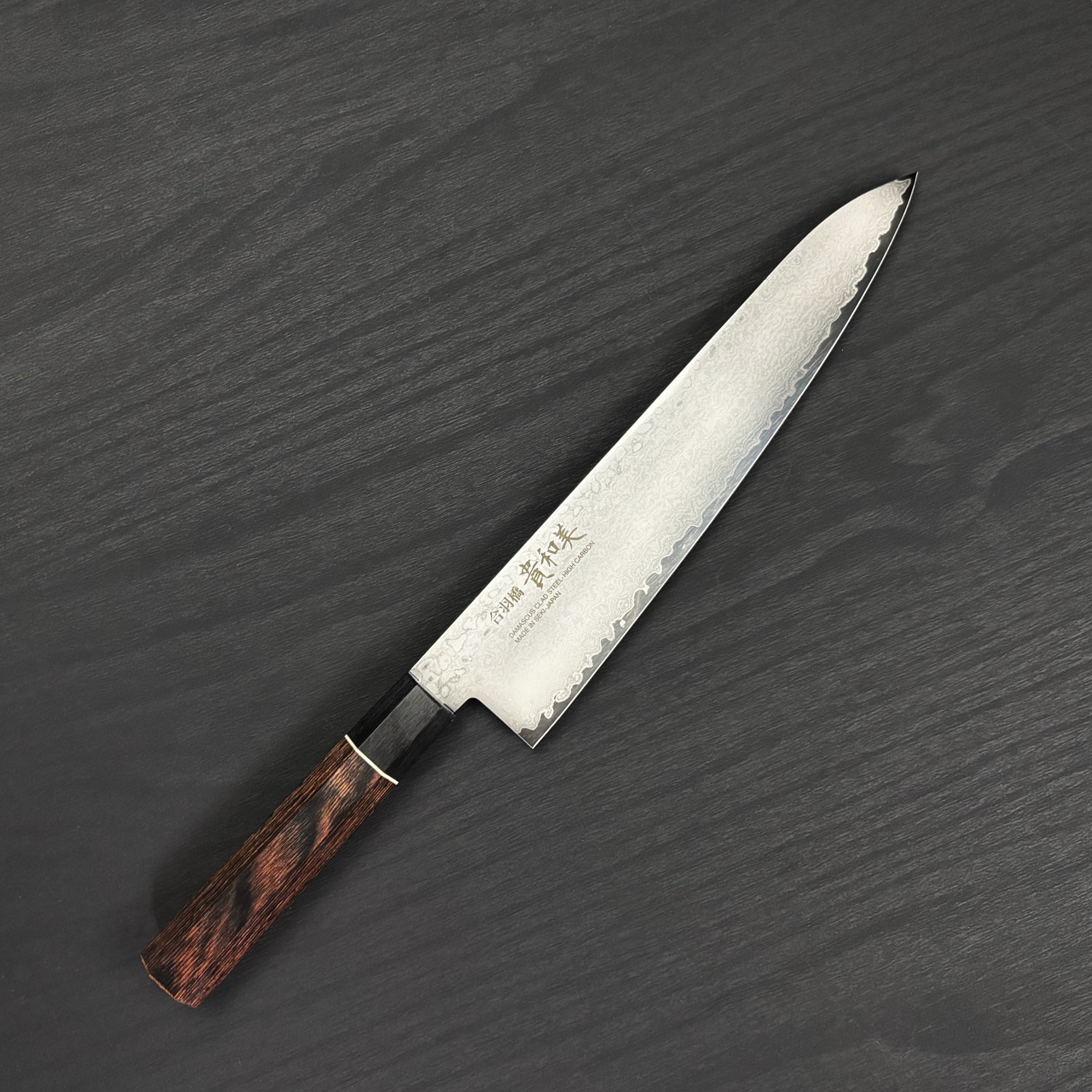 貴和美ダマスカス 8A 牛刀 240mm