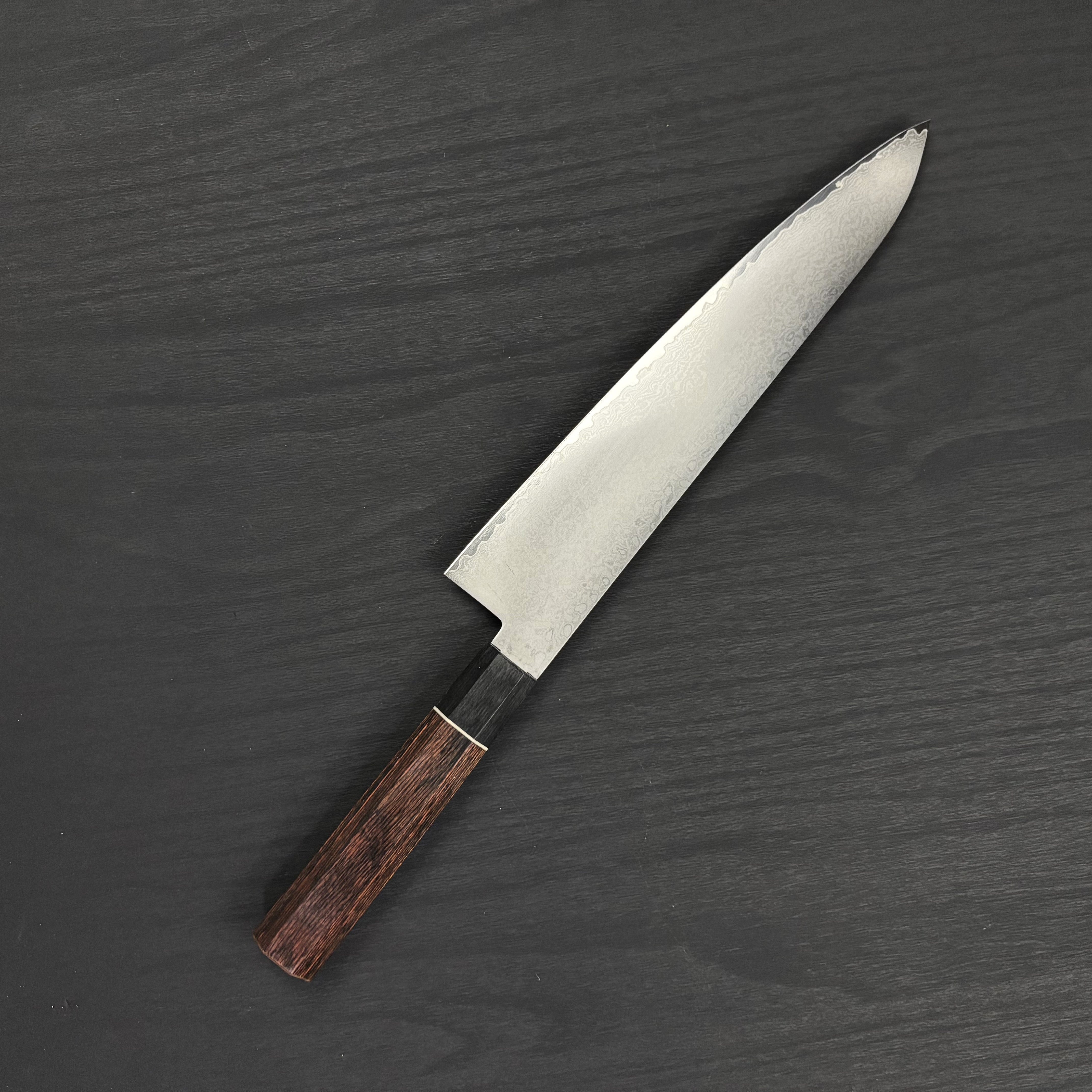 貴和美ダマスカス 8A 牛刀 240mm